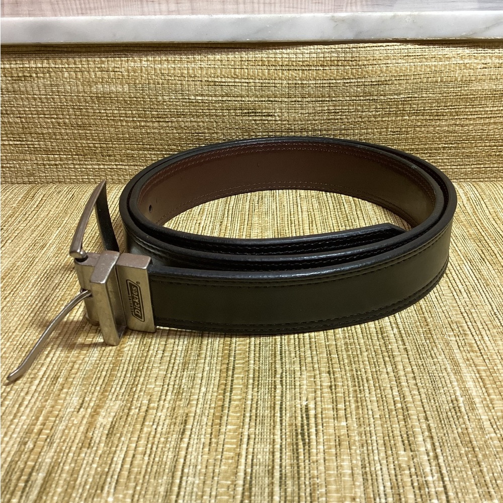 Dickies Classic Reversible Brown/Black Leather Belt size 44
